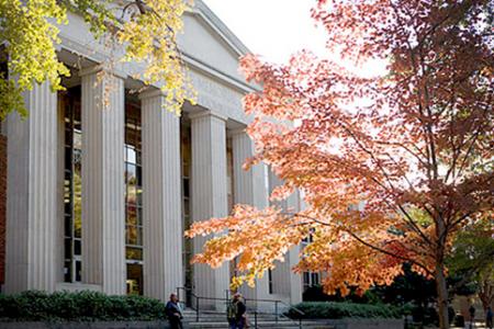 Photo of UGA Main Library  - front facade